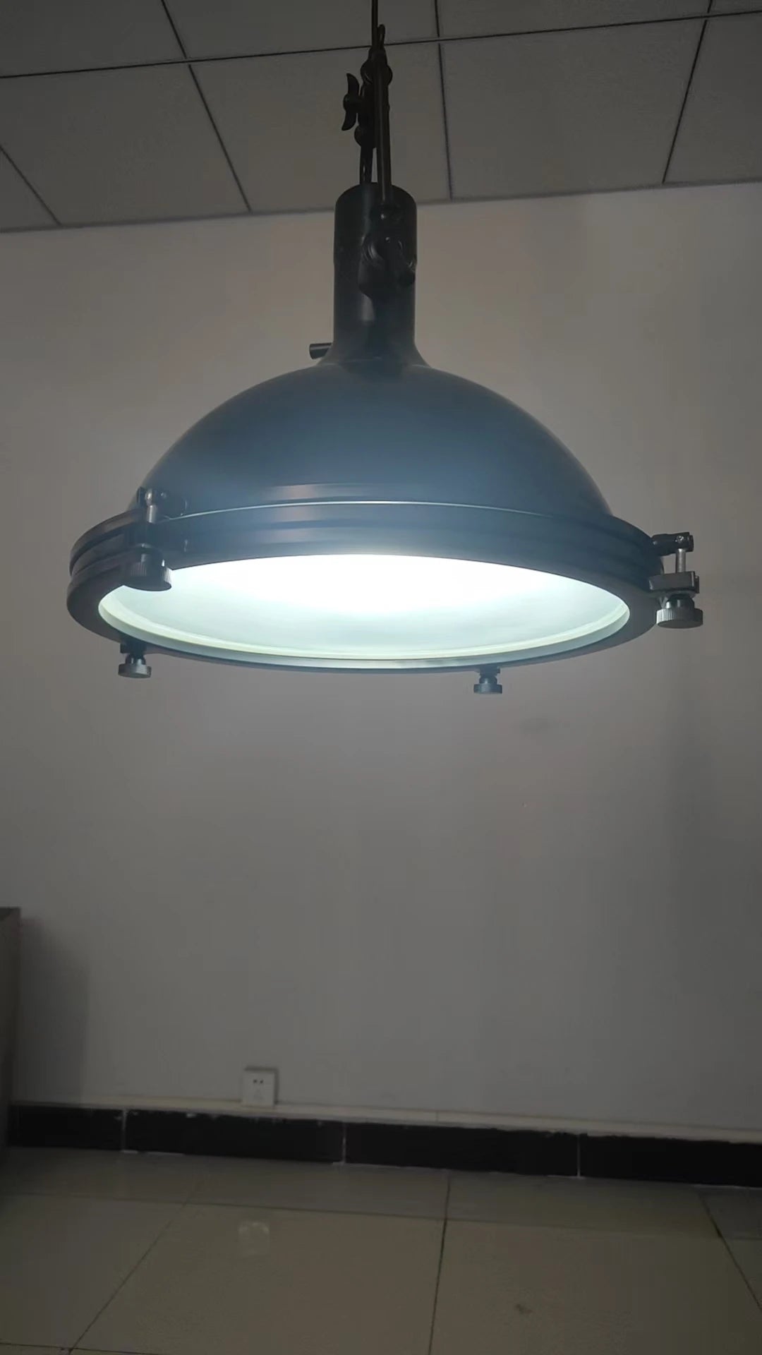 American Retro Industrial Home Decor Chandelier Metal Living Room Loft Kitchen Bar Eye Protection Pendant Lighting Fixtures LED