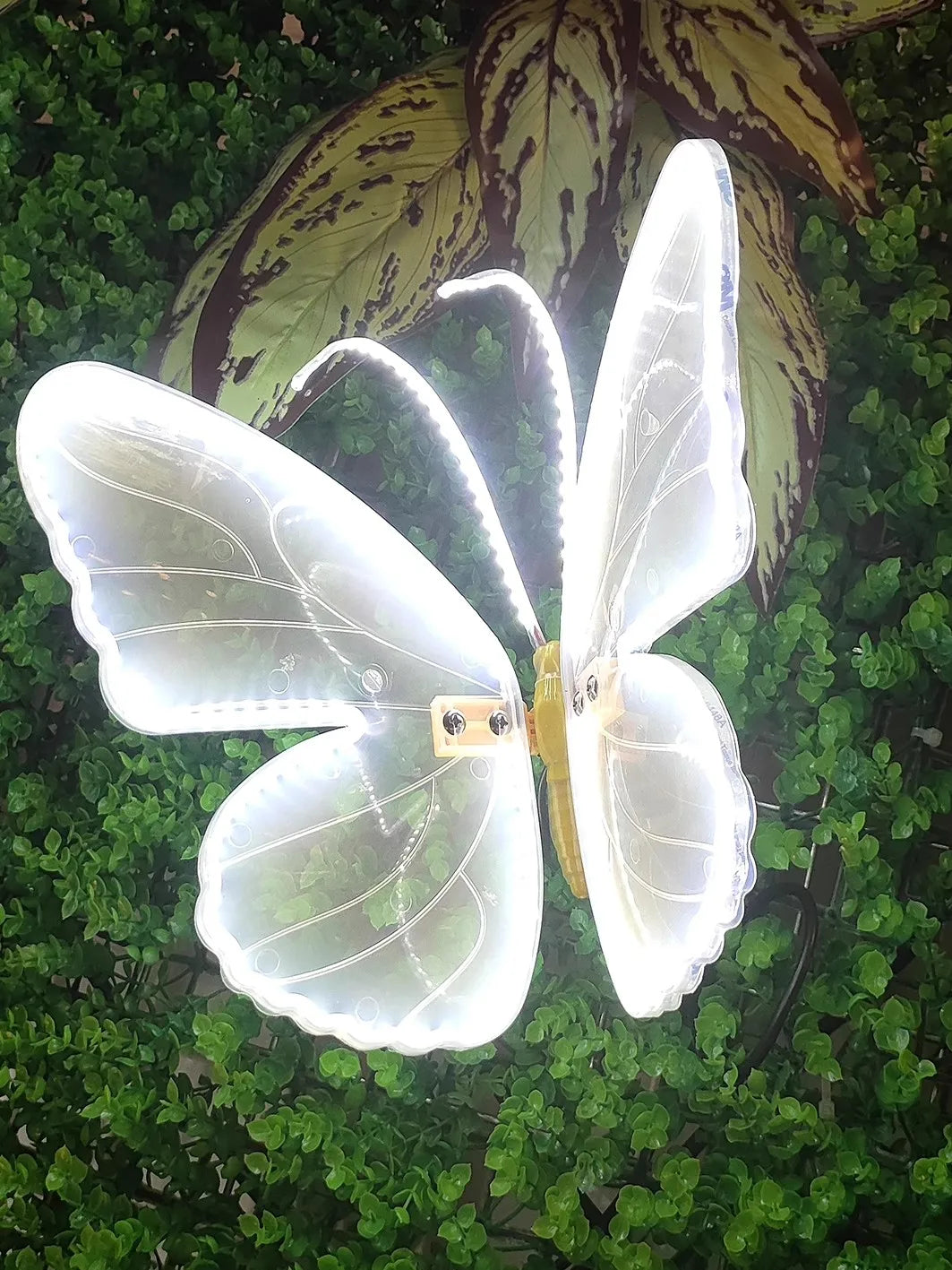 2 pieces of LED outdoor simulation dynamic static butterfly lights holiday party decorations home decor