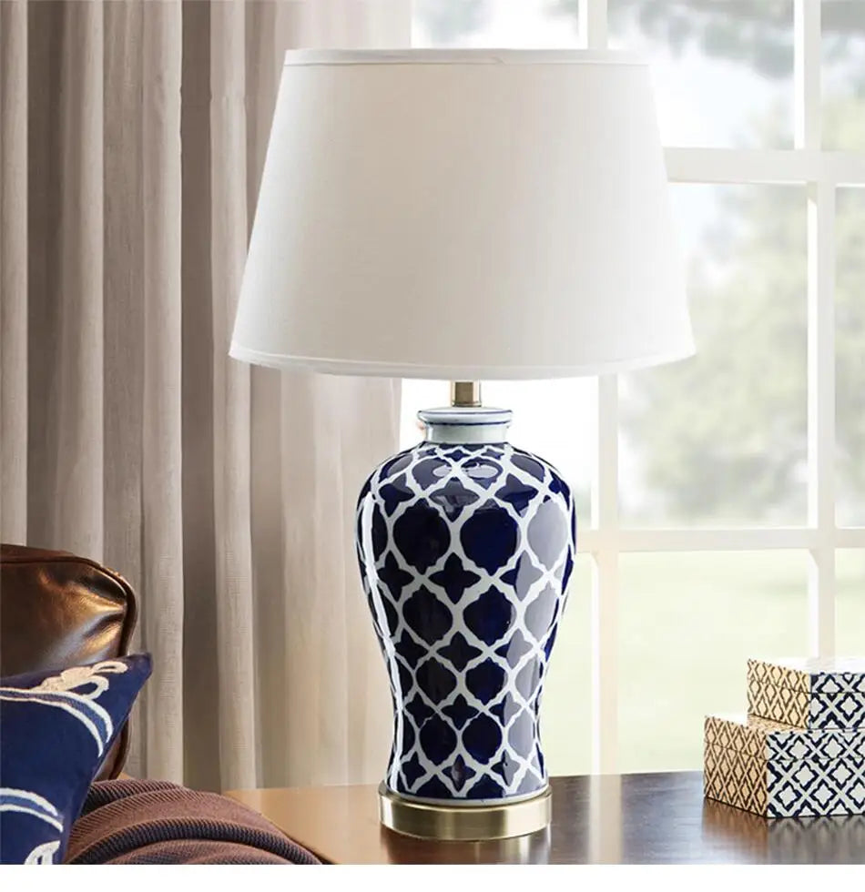Classical Blue Ceramic Lamp Bedroom Bedside Table Lighting Living Room Study Home Decor Blue and White Porcelain Desk Lamp